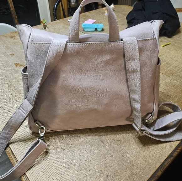 Elegant Tan Women's Bag - Picture 2 of 6